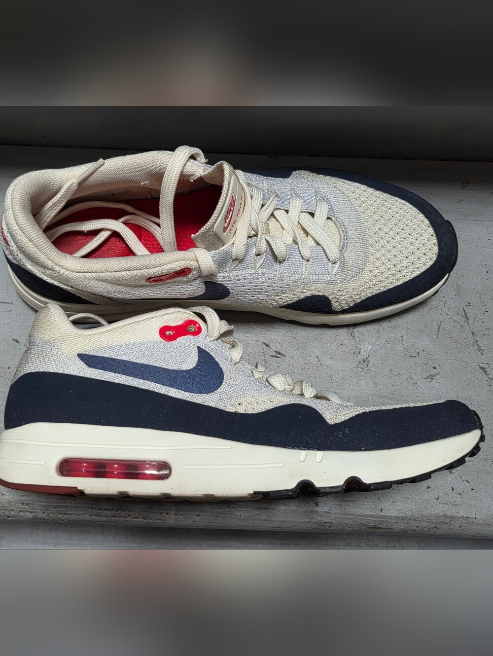 Nike Air Max Sneakers 875942-100 - Picture 6 of 8
